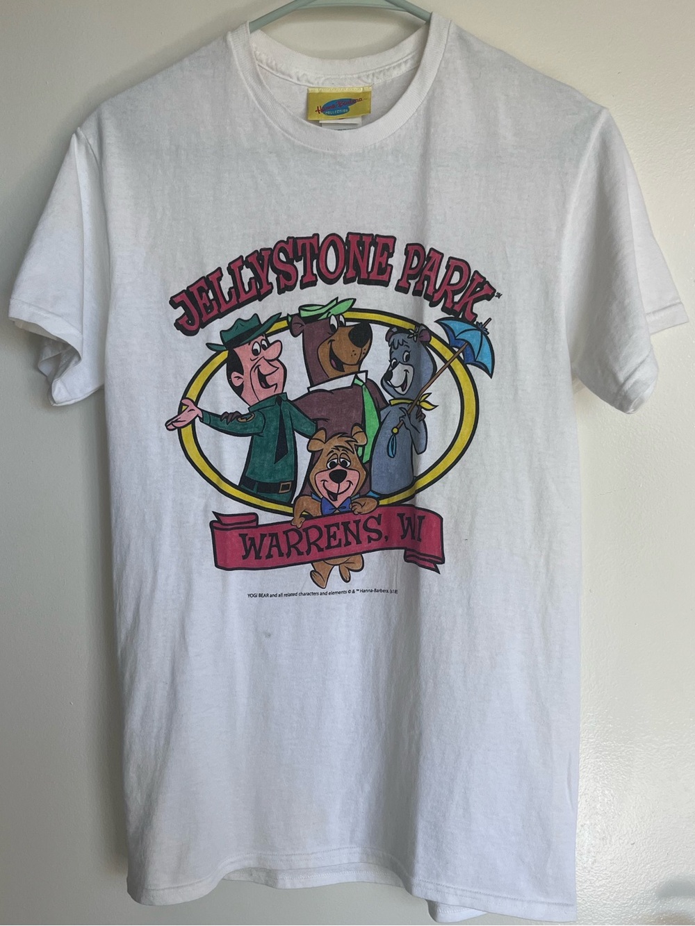 Hannah Barbera Jellystone Yogi Bear camp souvenir vintage kitchy unisex shirt